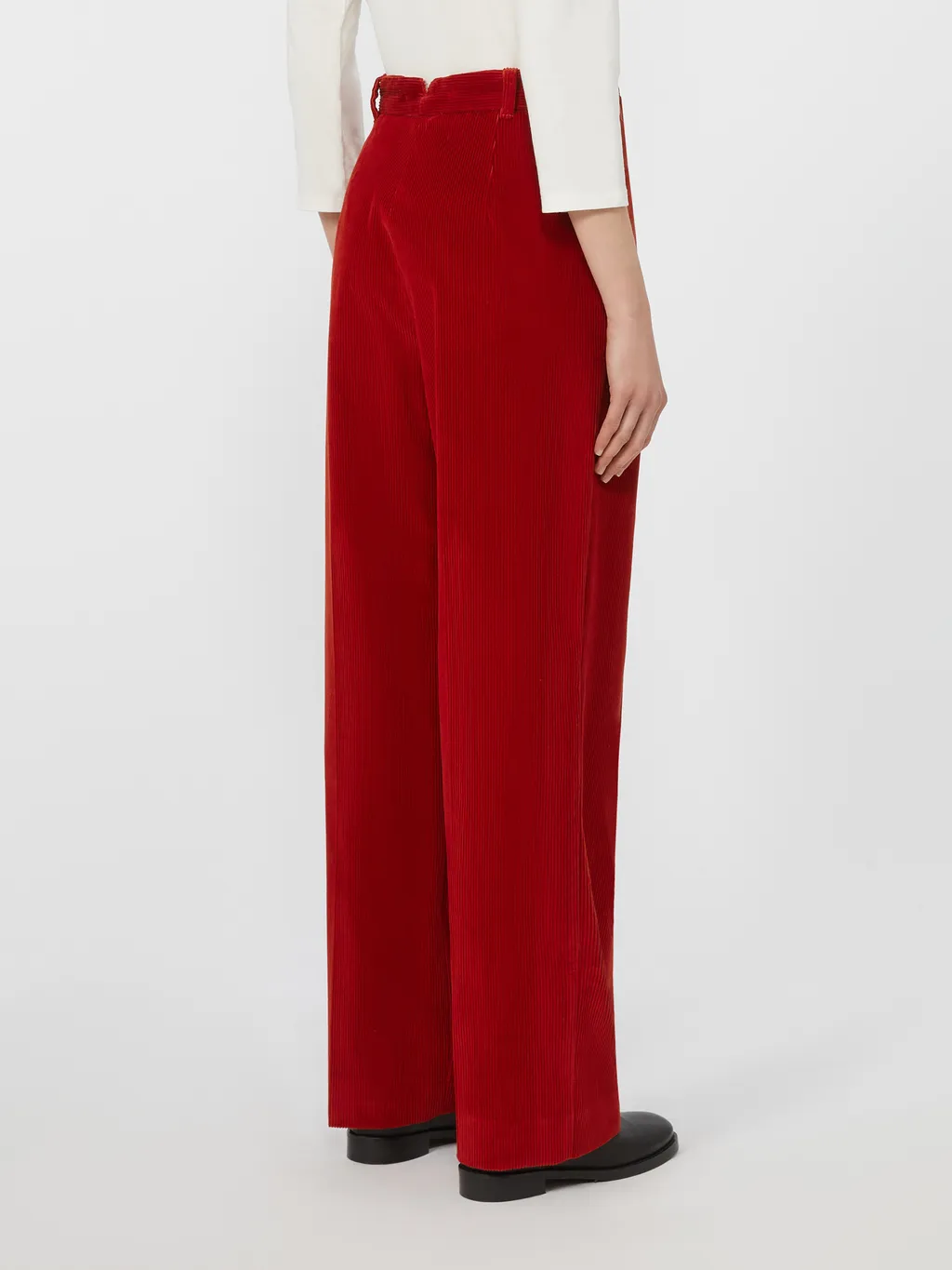 Ordine Pleated Straight Leg Pants