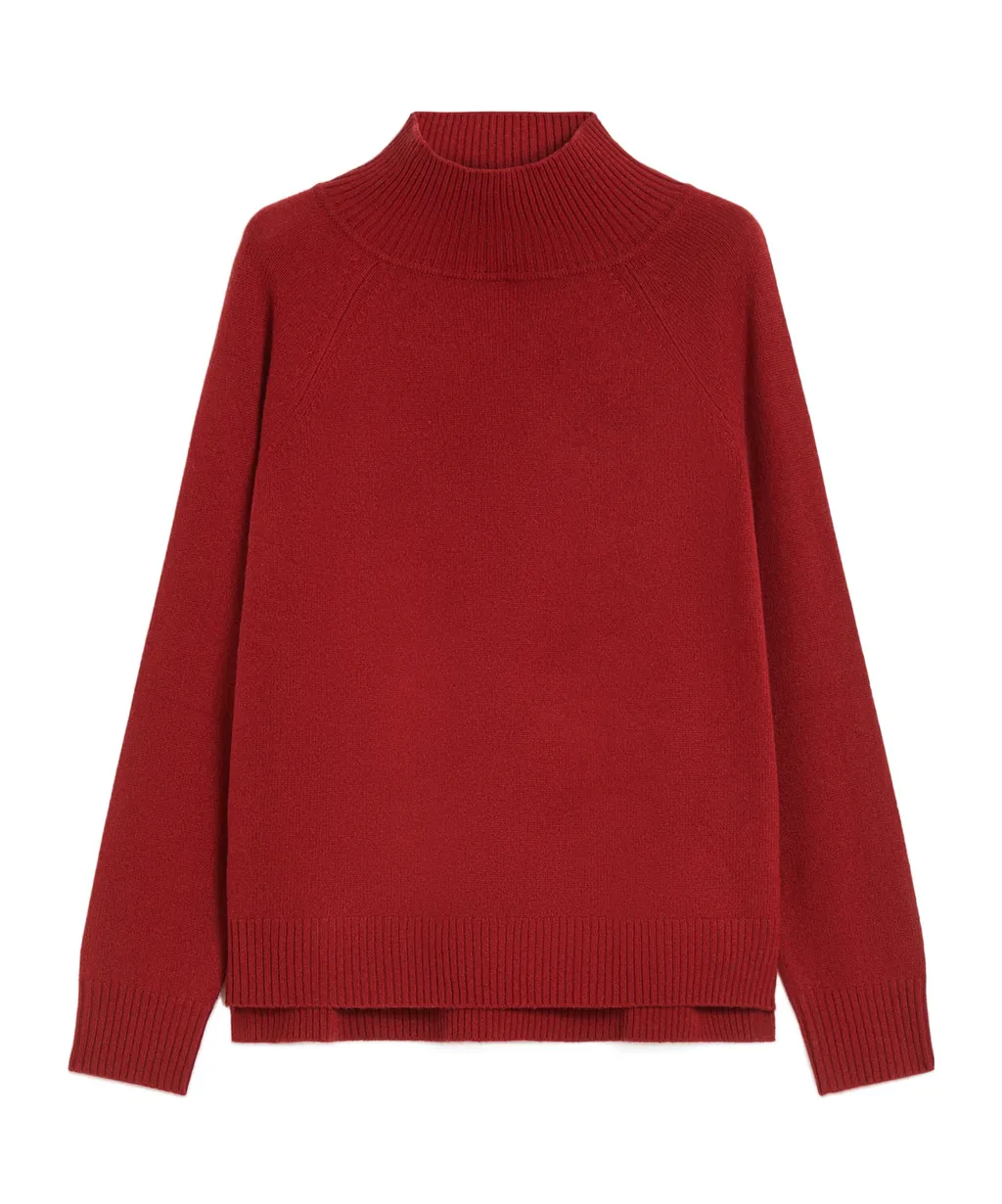 Long-Sleeved Turtleneck
