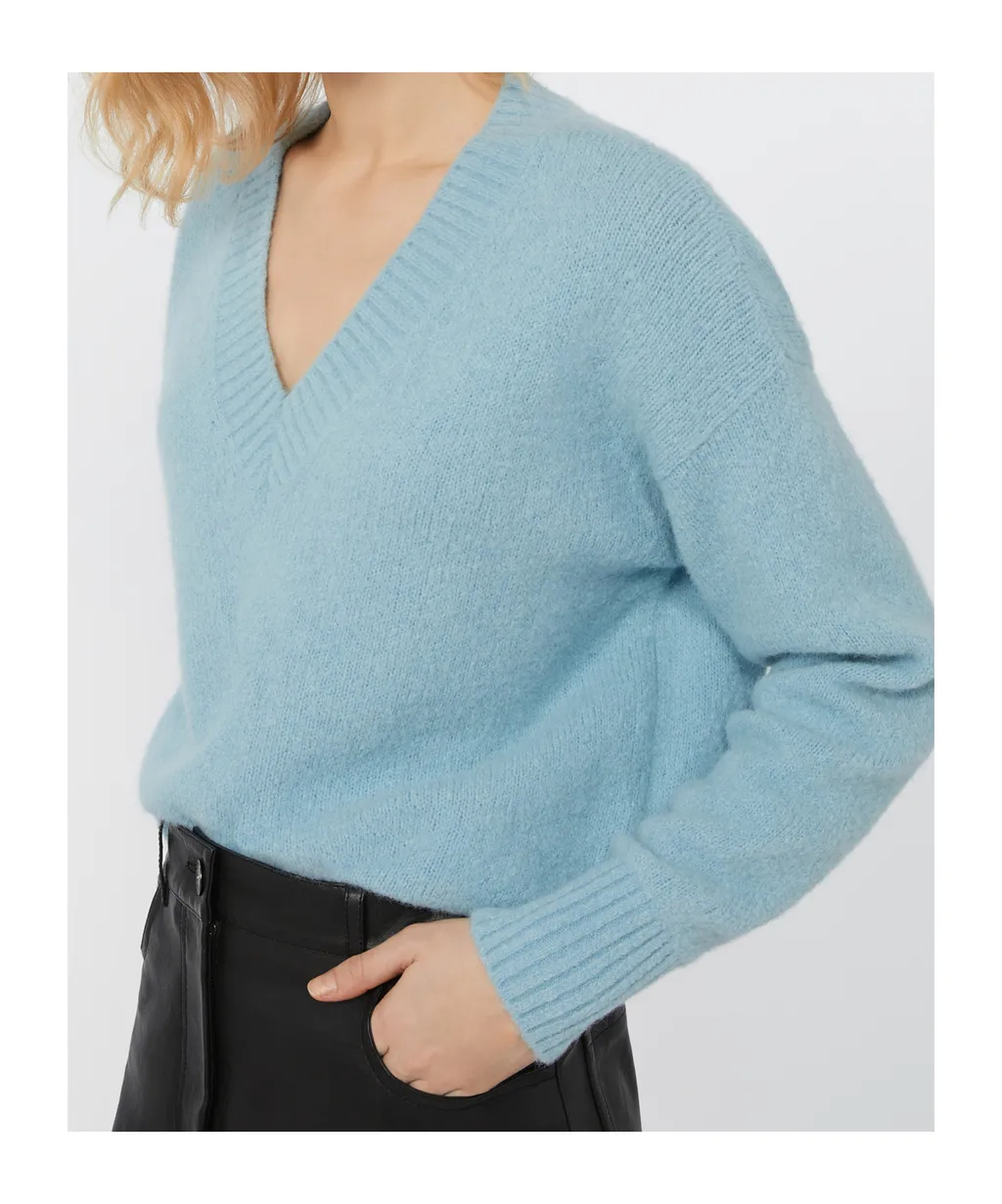 Visita V-Neck Knitted Jumper