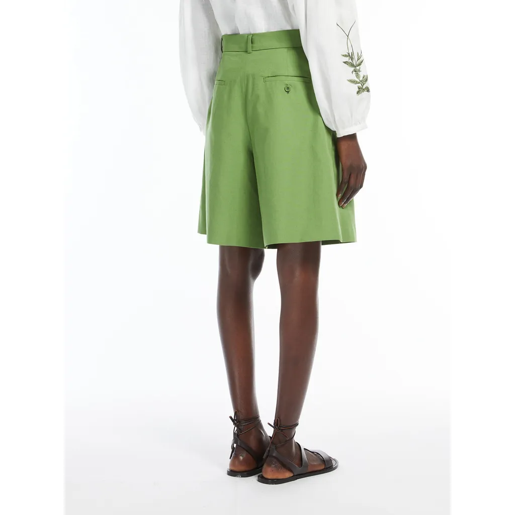 Cotton And Linen Flared Bermuda Shorts