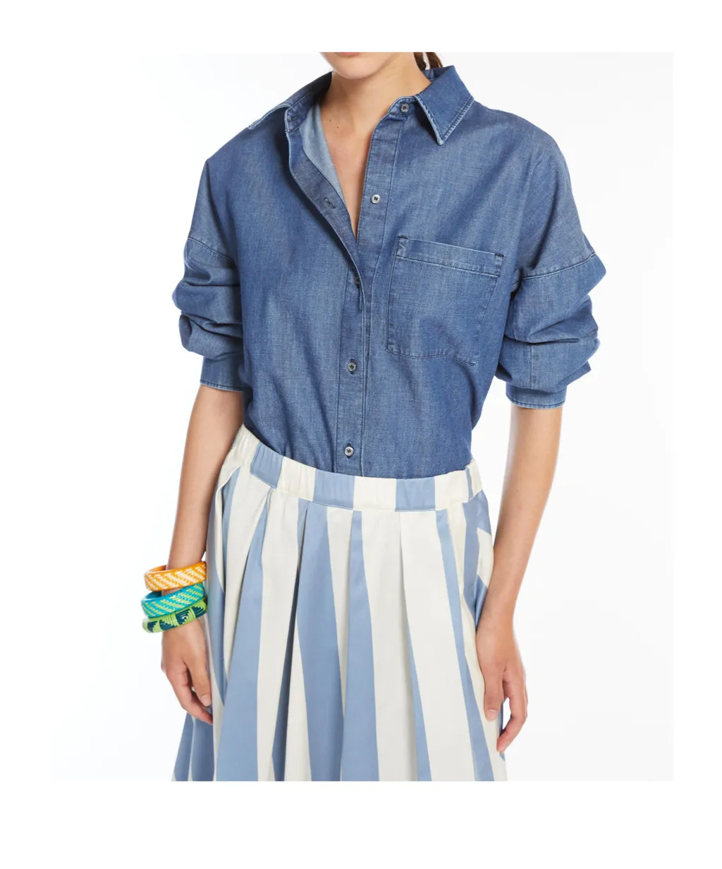 Long-Sleeved Button-Up Shirt