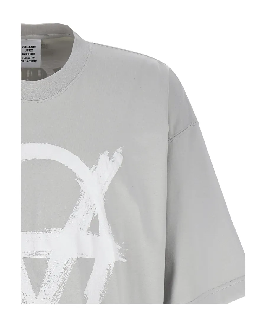 Short-Sleeved T-Shirt
