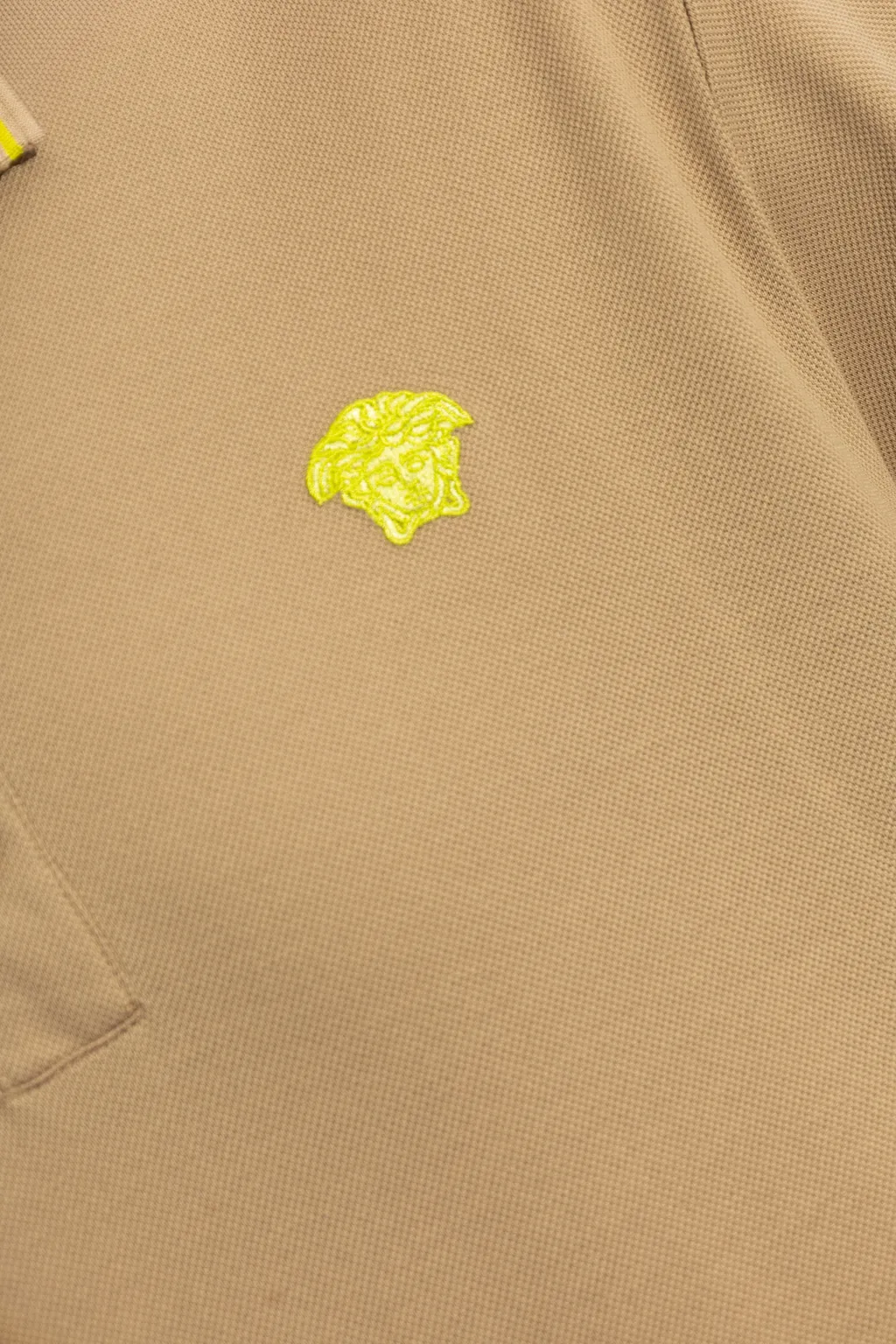 Medusa-Embroidered Short-Sleeved Polo Shirt