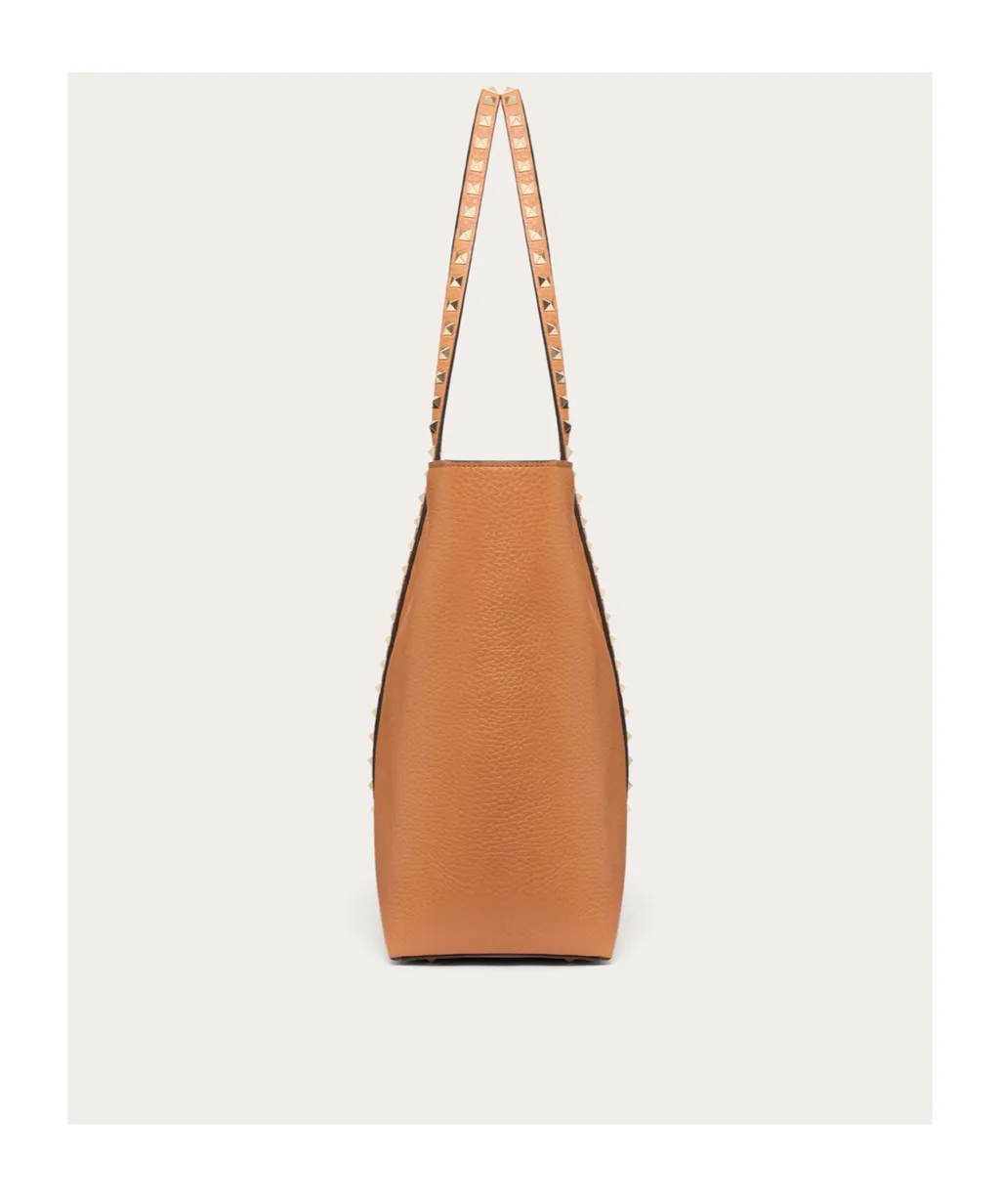 Rockstud Shopping Bag In Grainy Calfskin