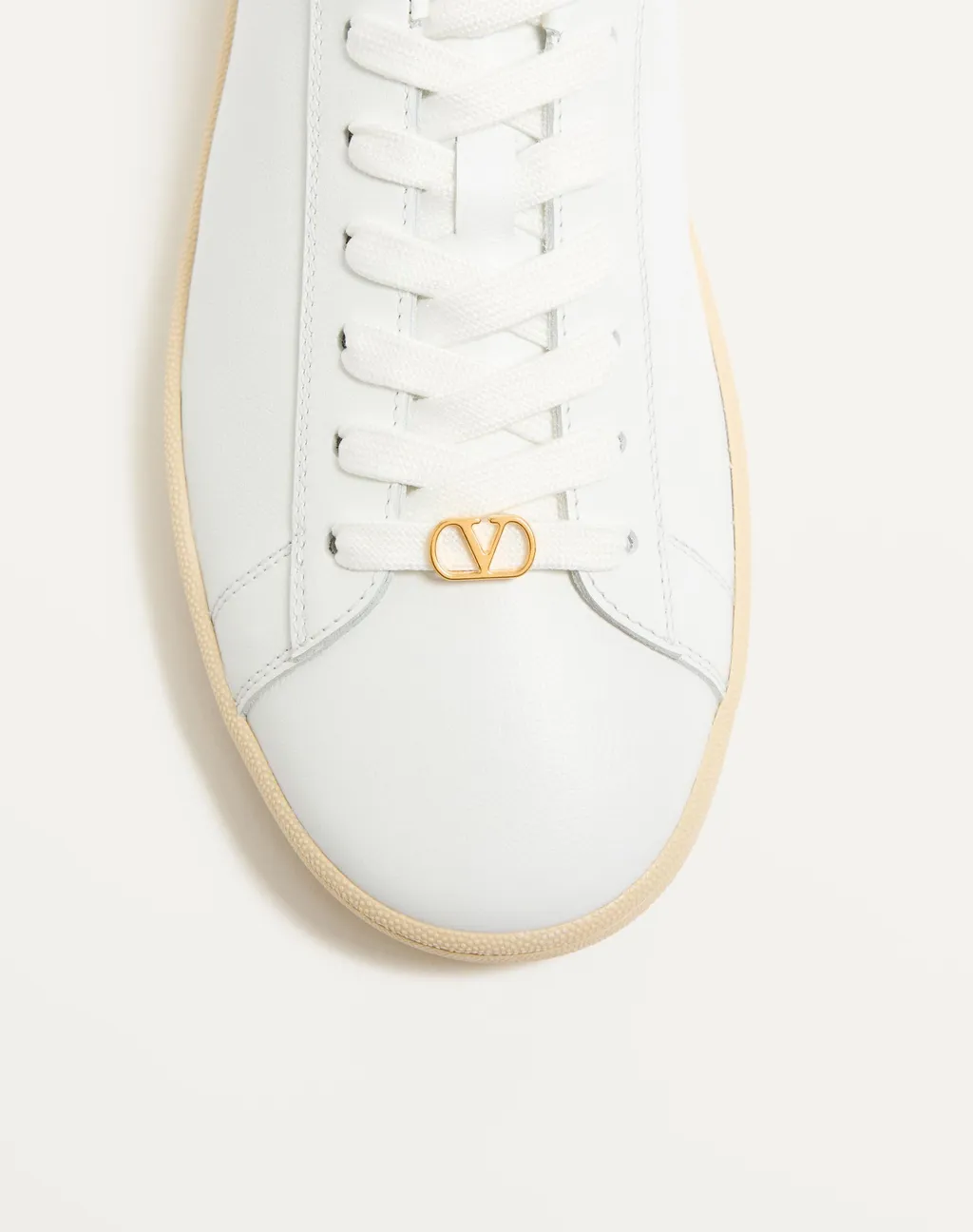 Royco Lace-Up Sneakers