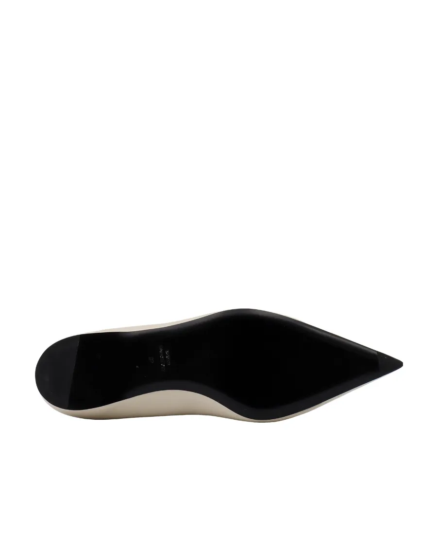 Pointed Flat Shoes