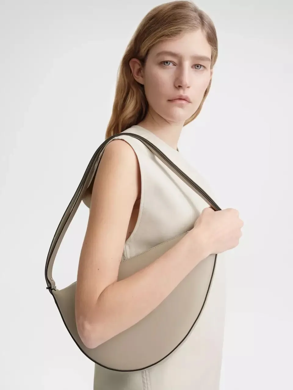 Scooped Sling Leather Shoulder Bag