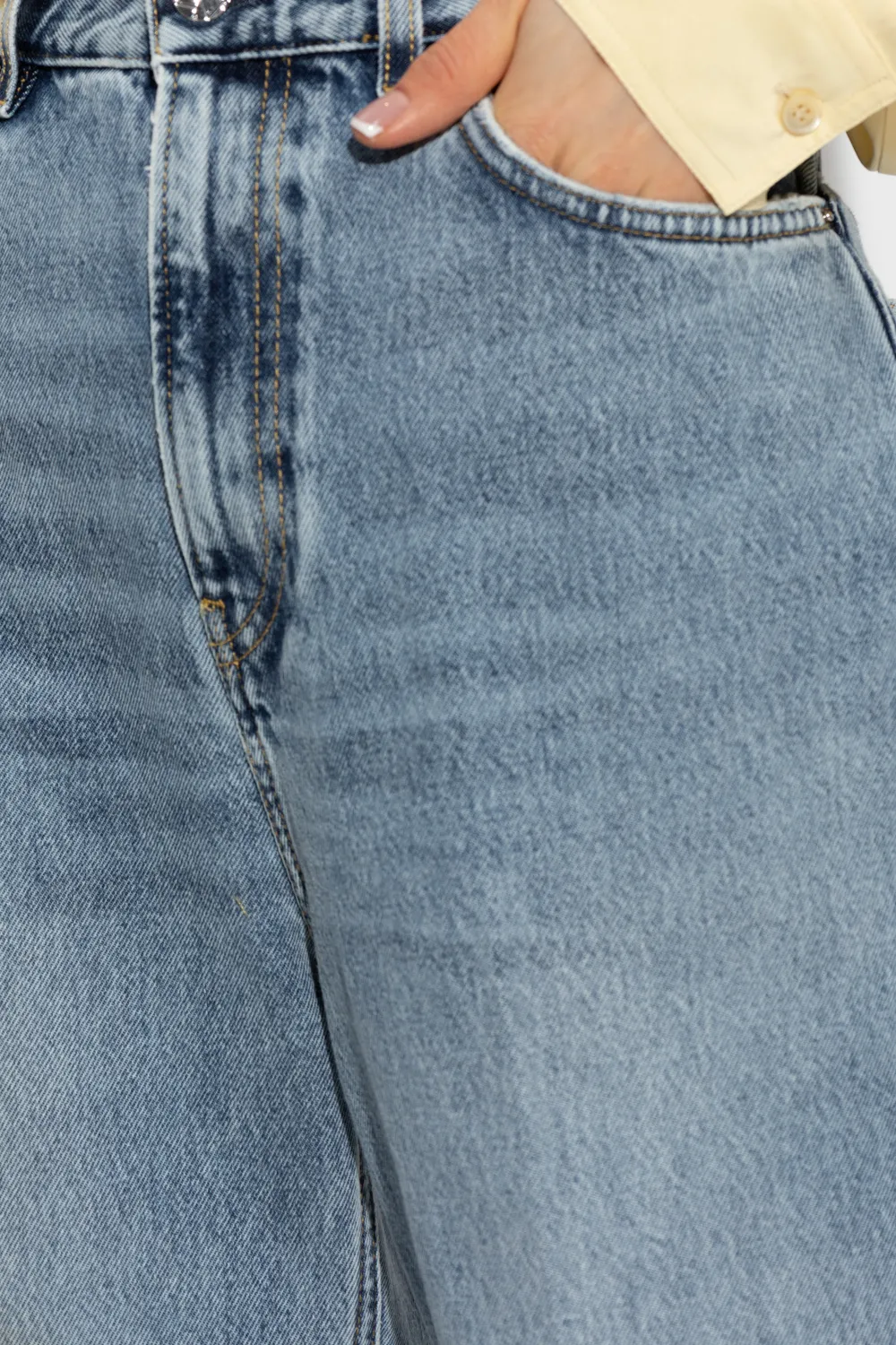 Straight Jeans