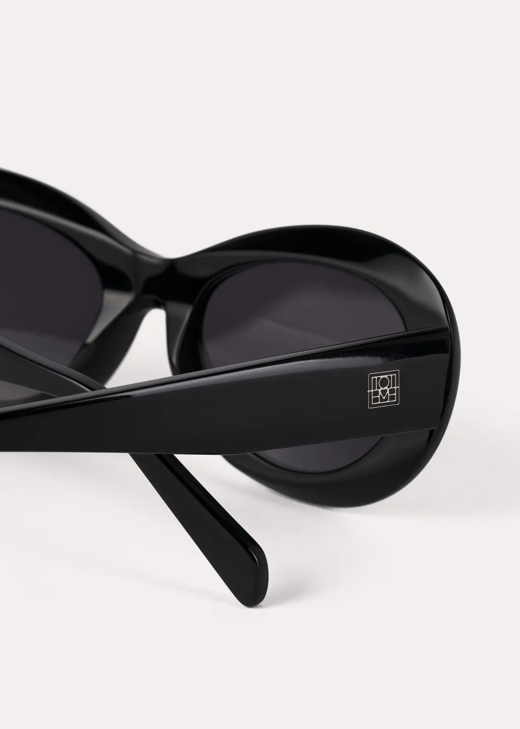 Oval Frame Sunglasses
