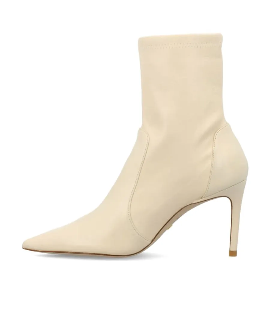Pointed-Toe Heeled Boots