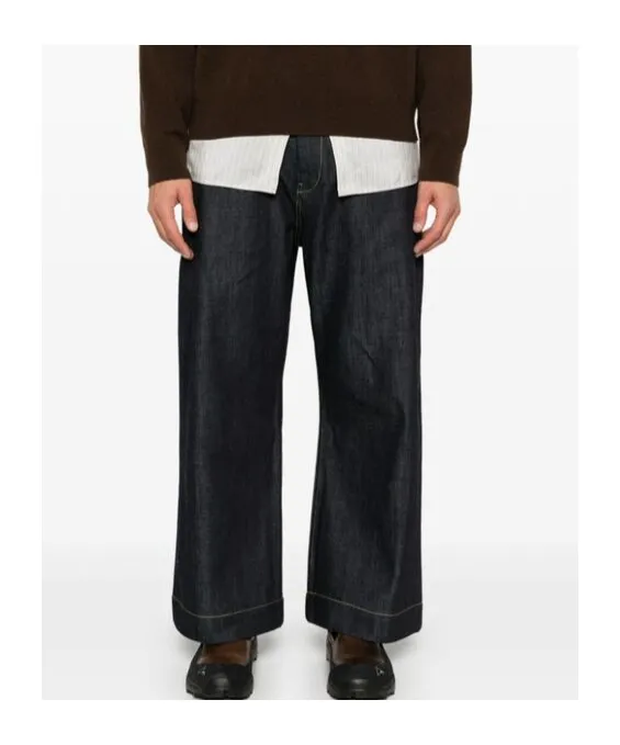 Belt-Loop Jeans