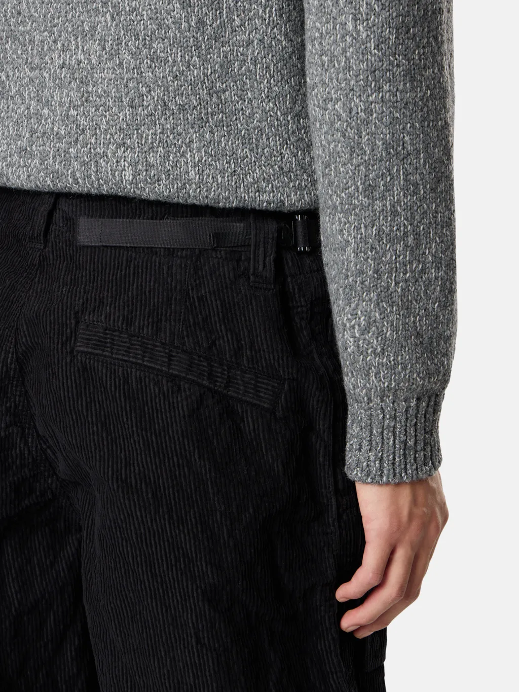 Loose-Fit Cargo Trousers With Adjustable Waist Straps
