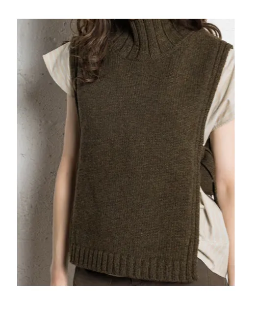 Tie High-Neck Top
