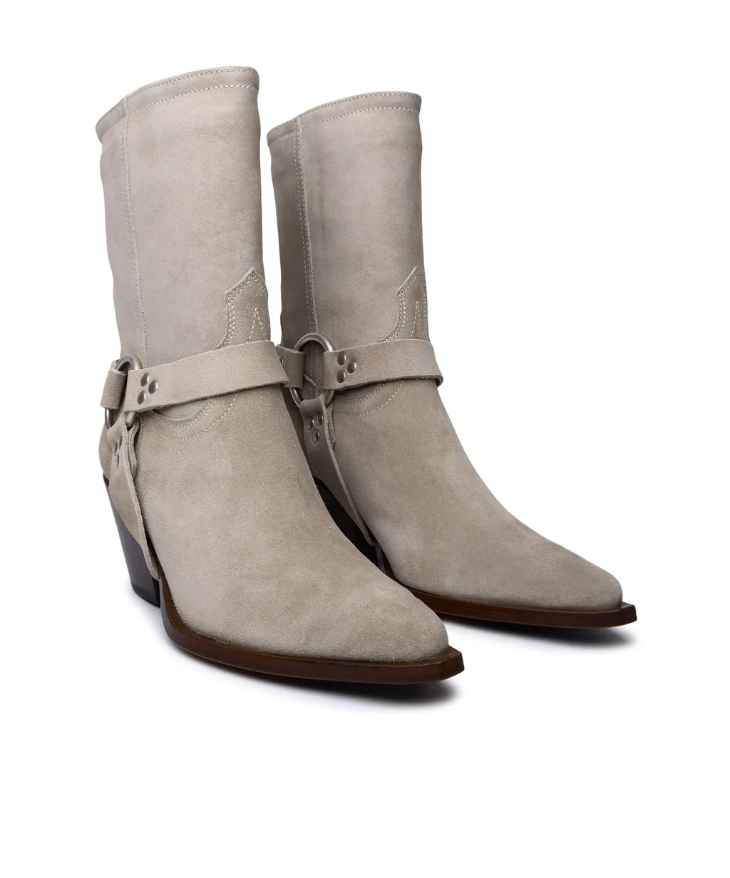 Low-Heeled Ankle Boots