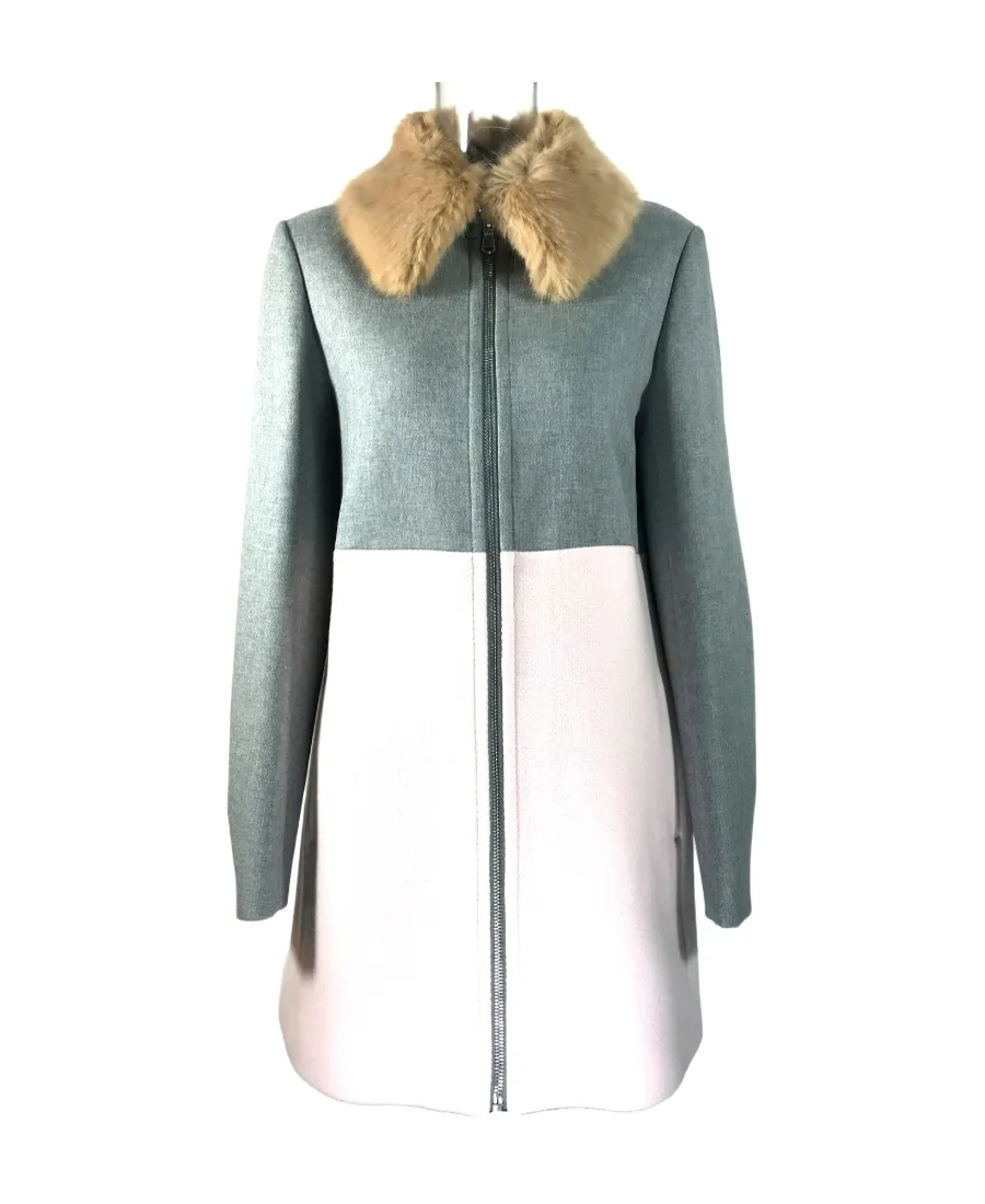 Logo Coat