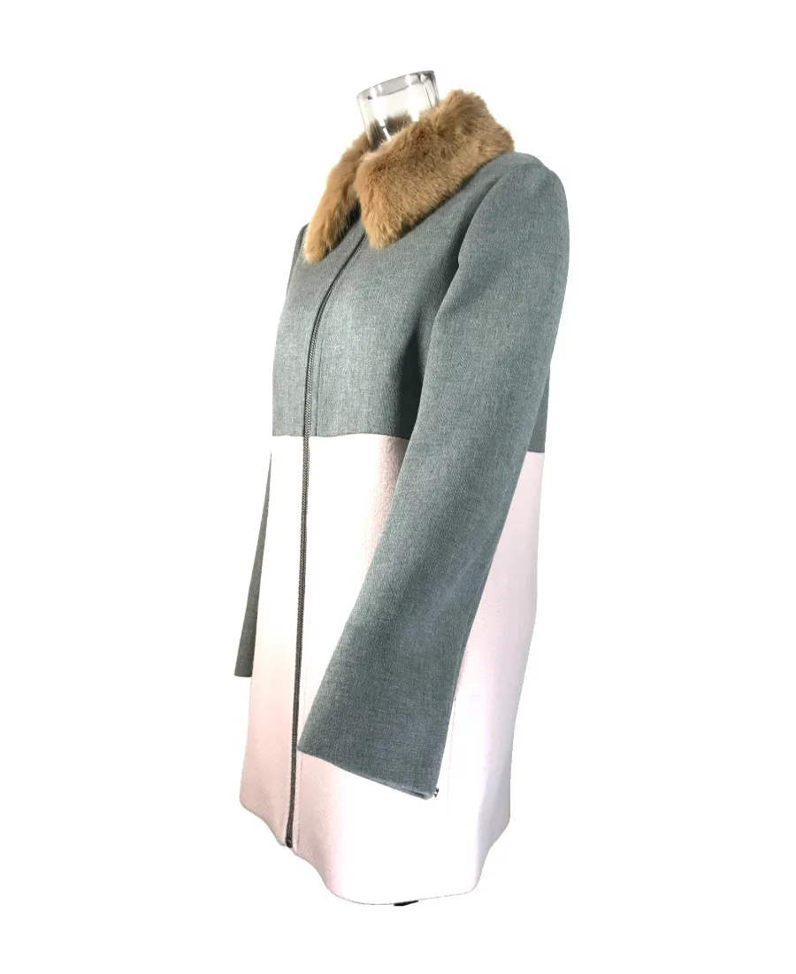 Logo Coat