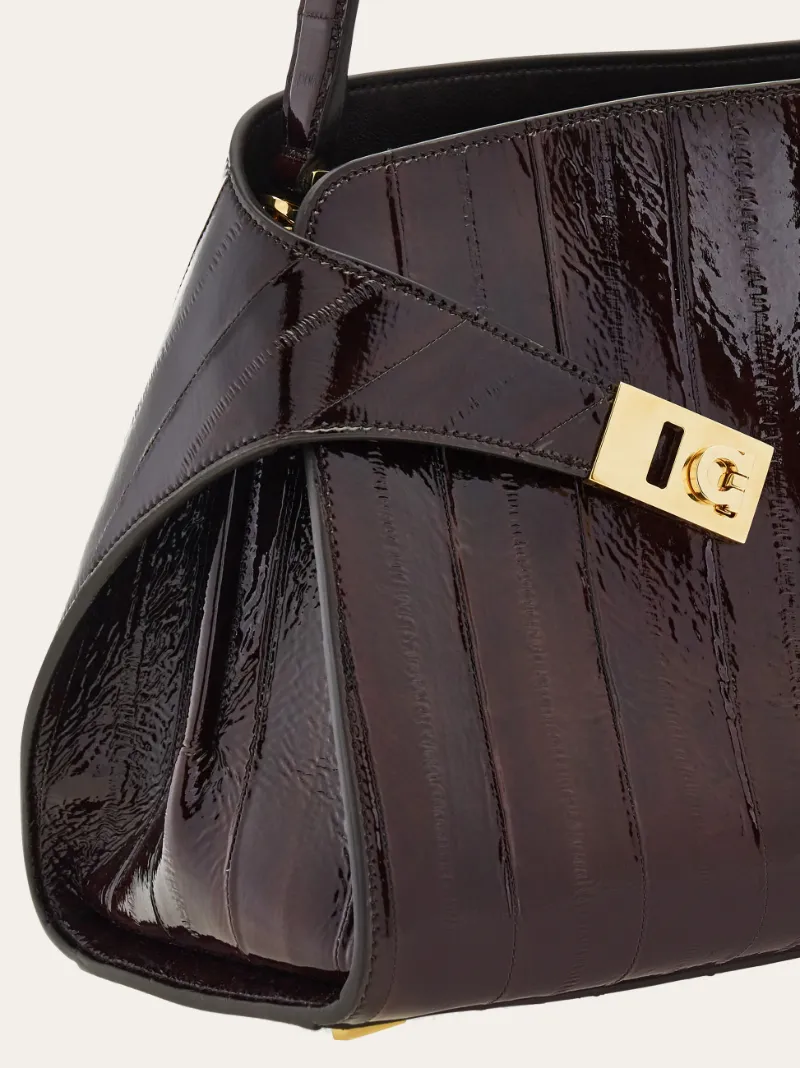 Hug Soft Shoulder Bag
