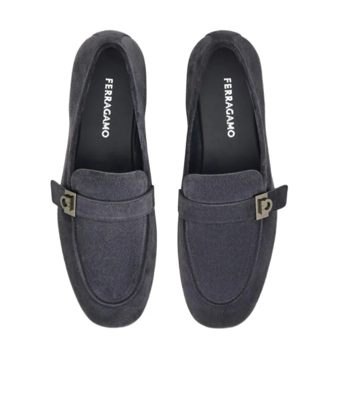 Hug Buckle Loafer