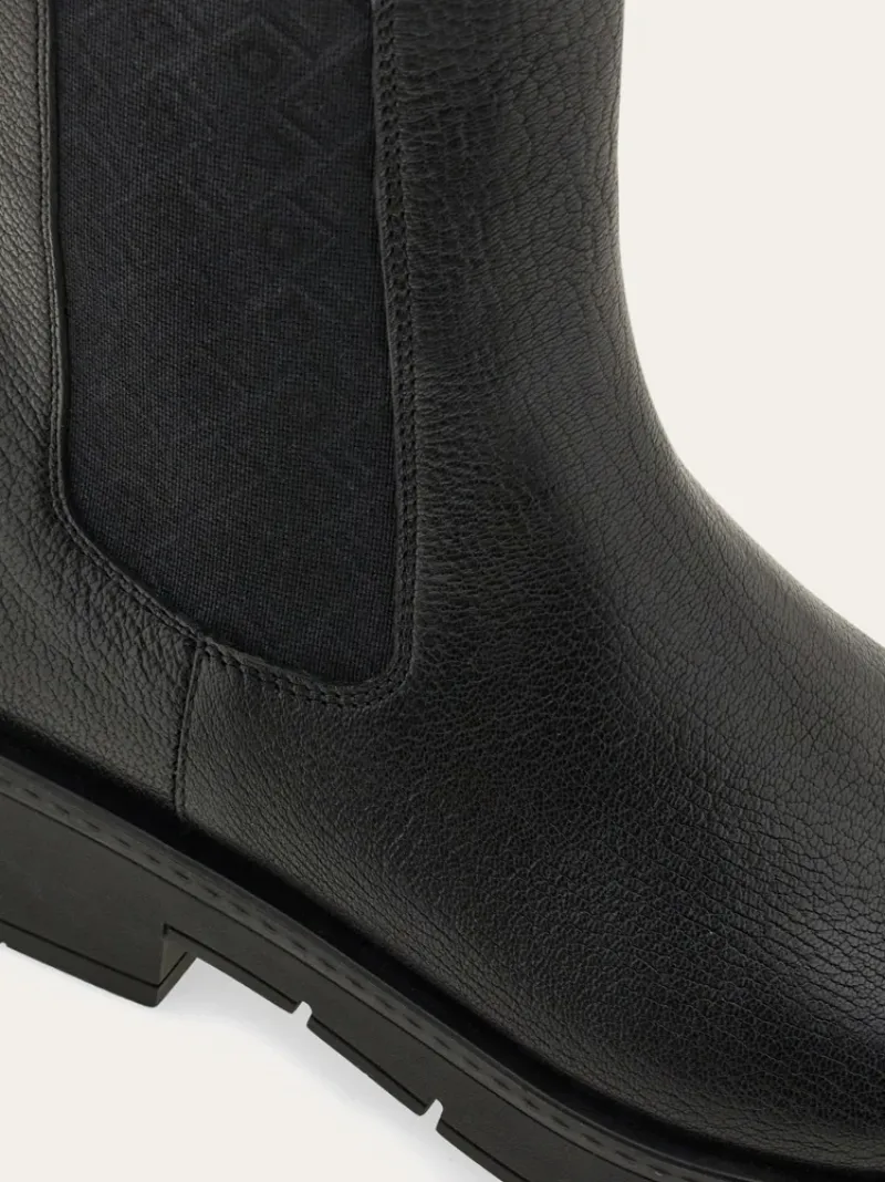 Chelsea Boot