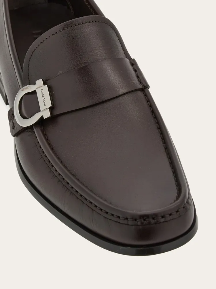 Gancini Decorative Moccasin Shoes