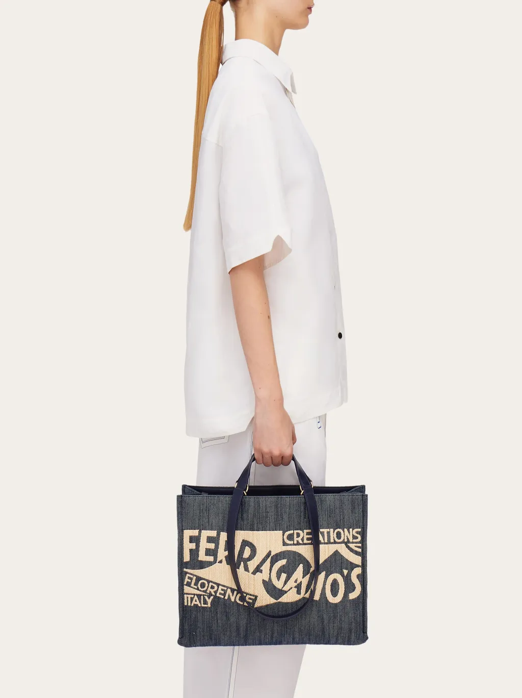 Logo Detailed Medium Tote Bag
