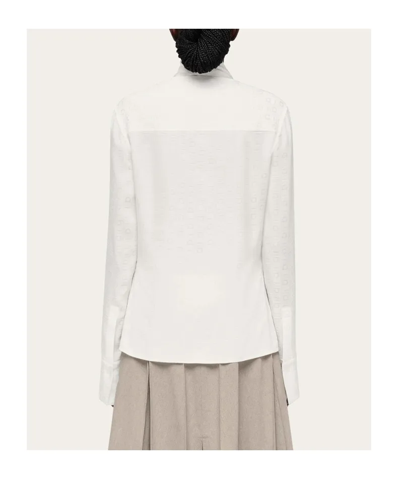 Stray-Collar Shirt