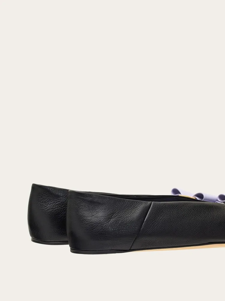 Bow Detailed Ballet Flats