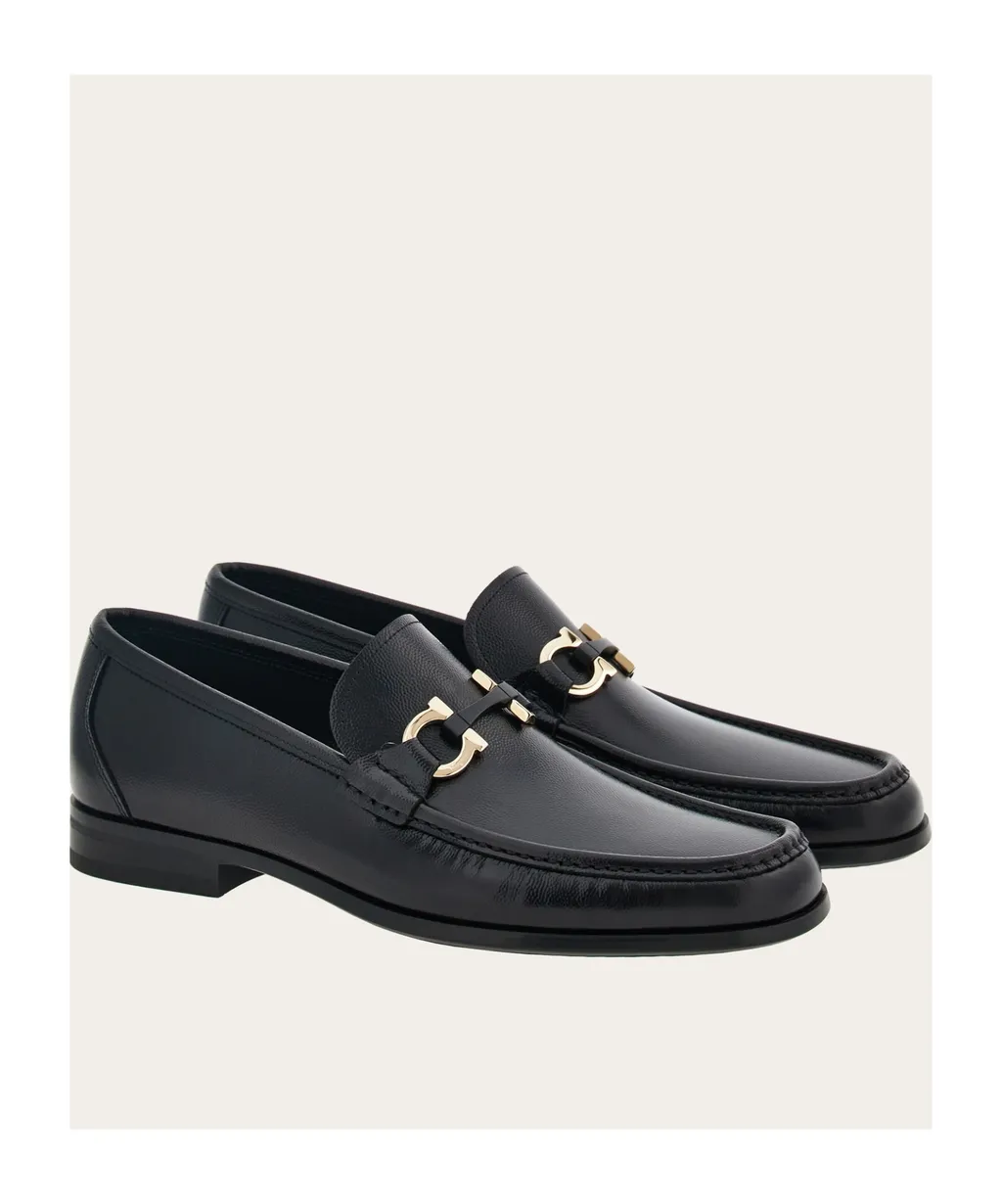 Gancini Button-Up Business Casual Shoes