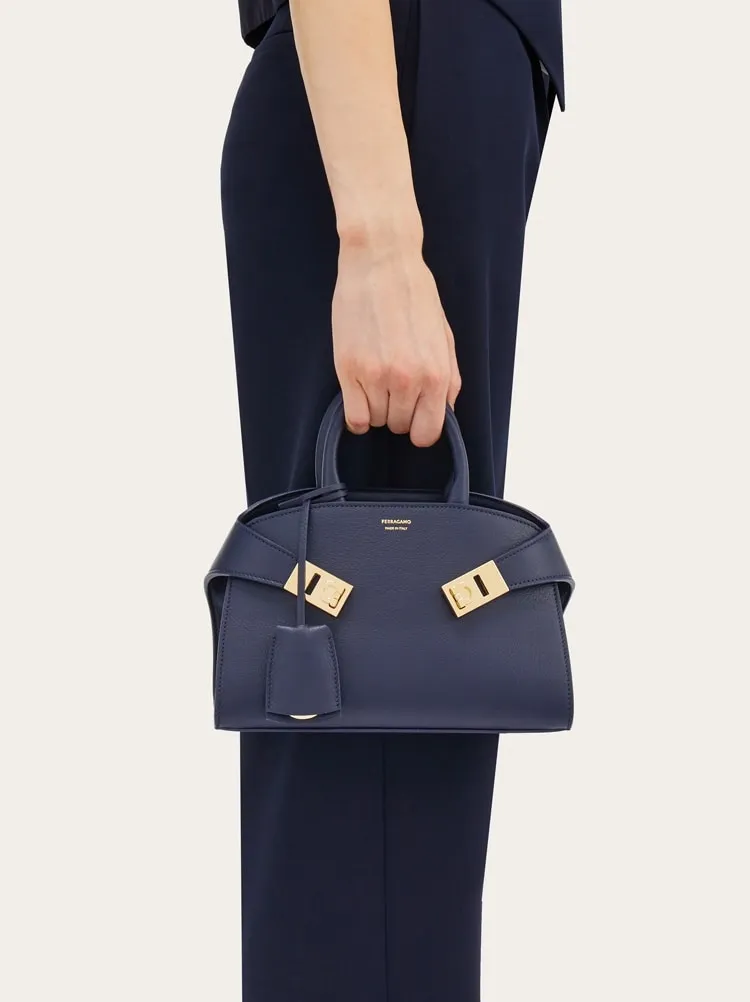 Hug Mini Bag
