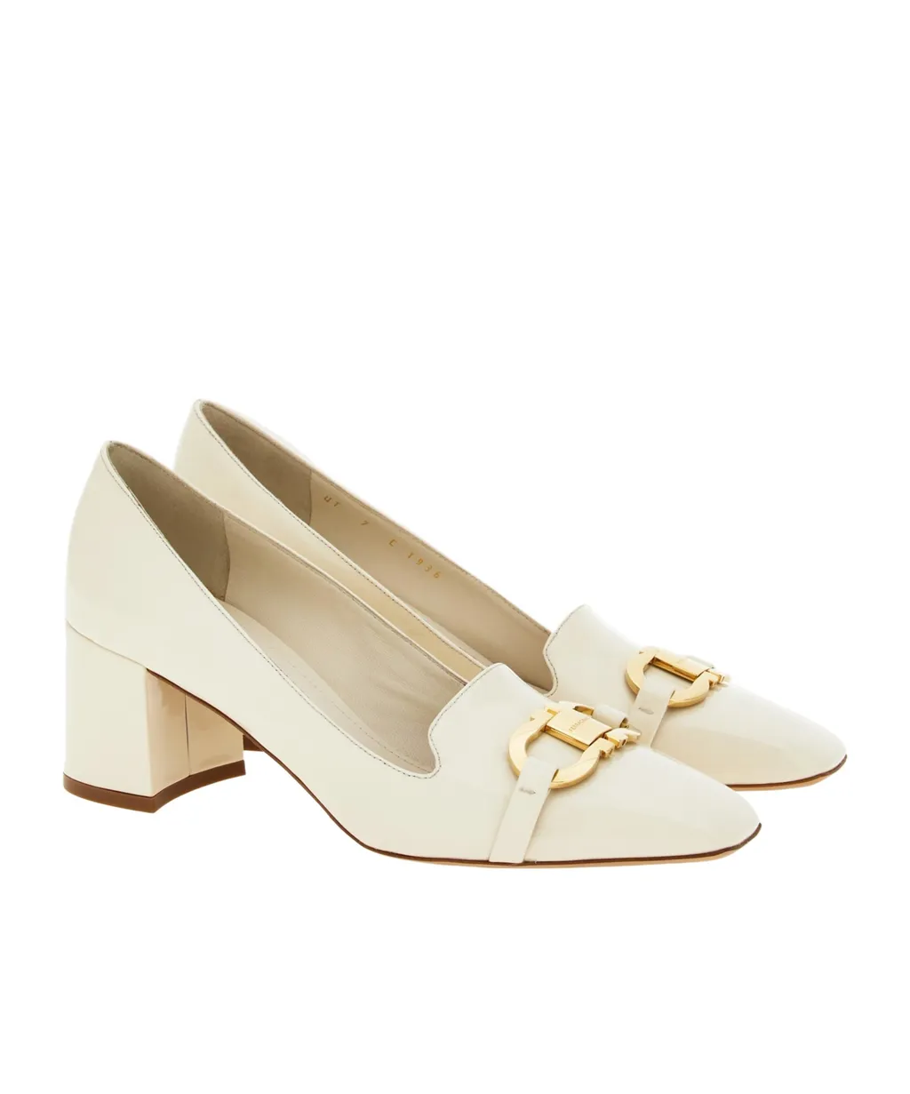 Gancini Decorates High-Heeled Love Shoes