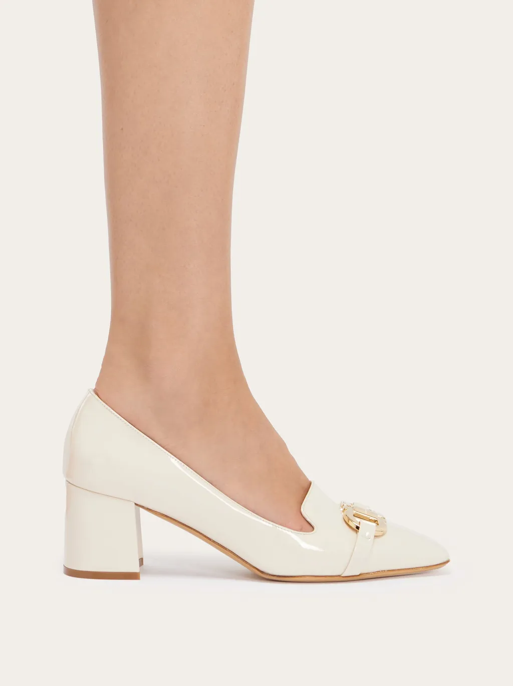Gancini Decorates High-Heeled Love Shoes