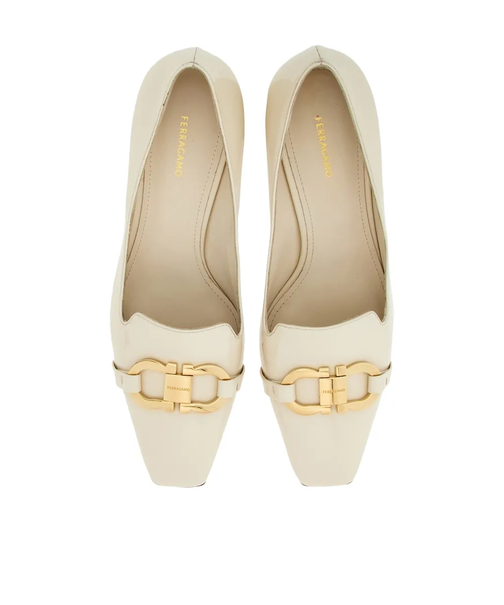 Gancini Decorates High-Heeled Love Shoes
