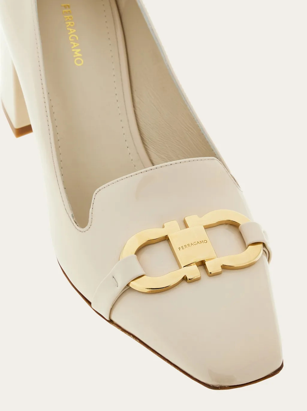 Gancini Decorates High-Heeled Love Shoes