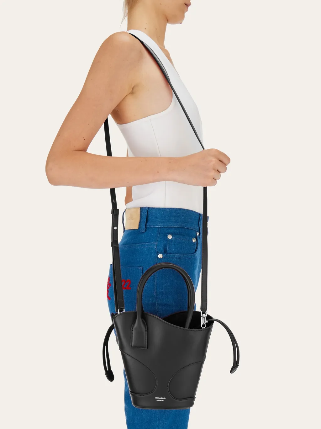 Cut Out Detailed Bucket Bag