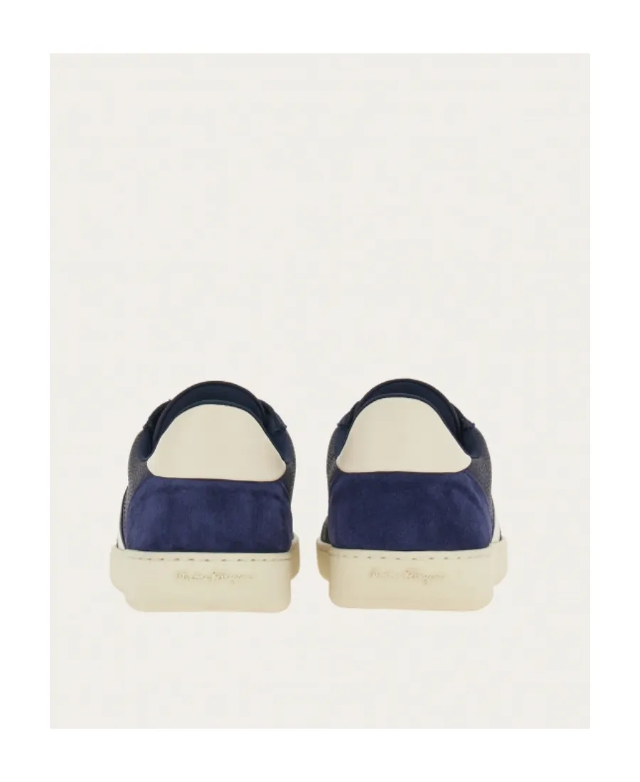 Low-Top Trainers
