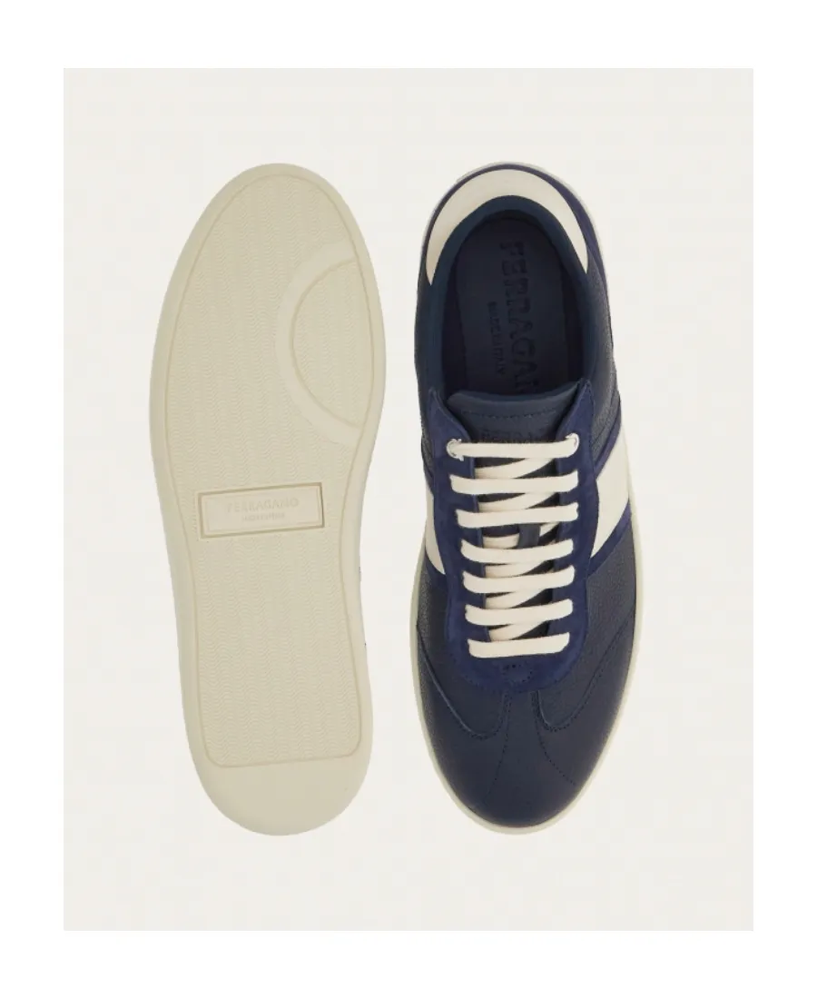 Low-Top Trainers