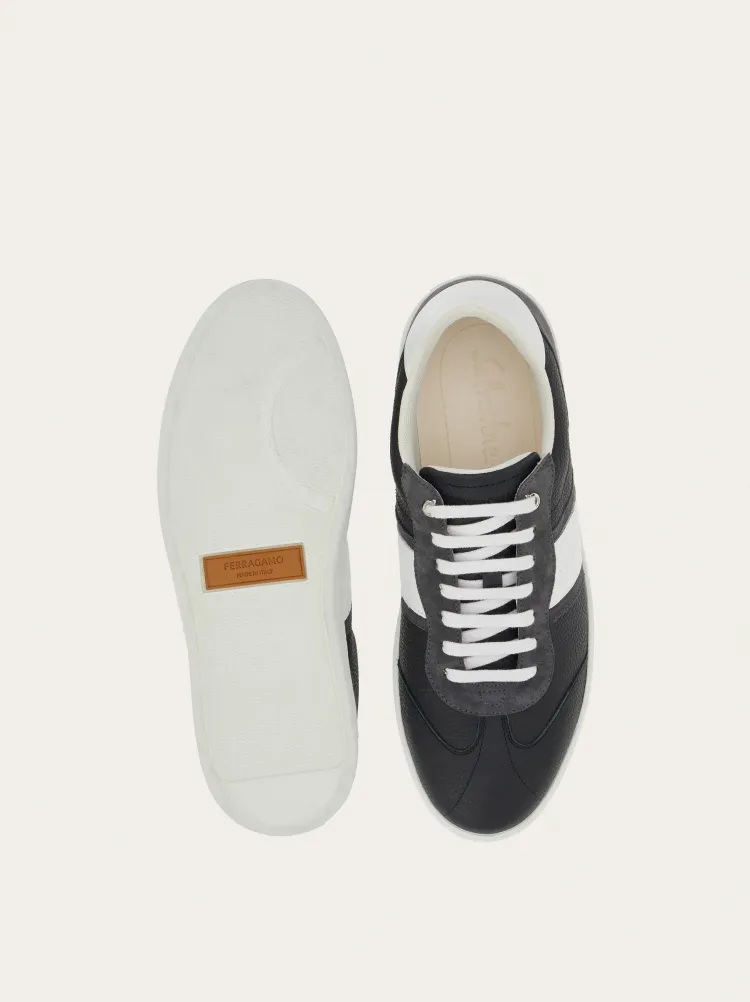 Logo Low Upper Board Shoes