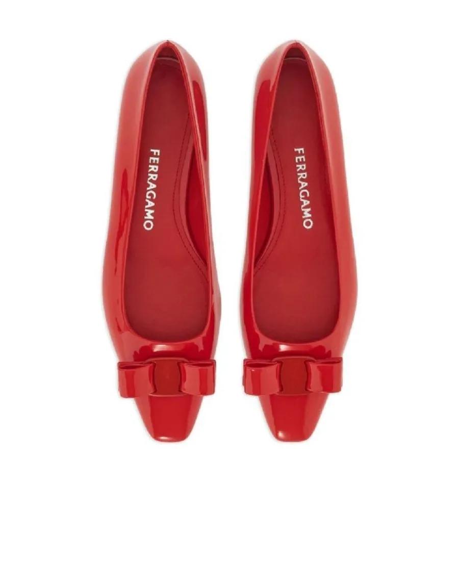 Pointed Flat Shoes