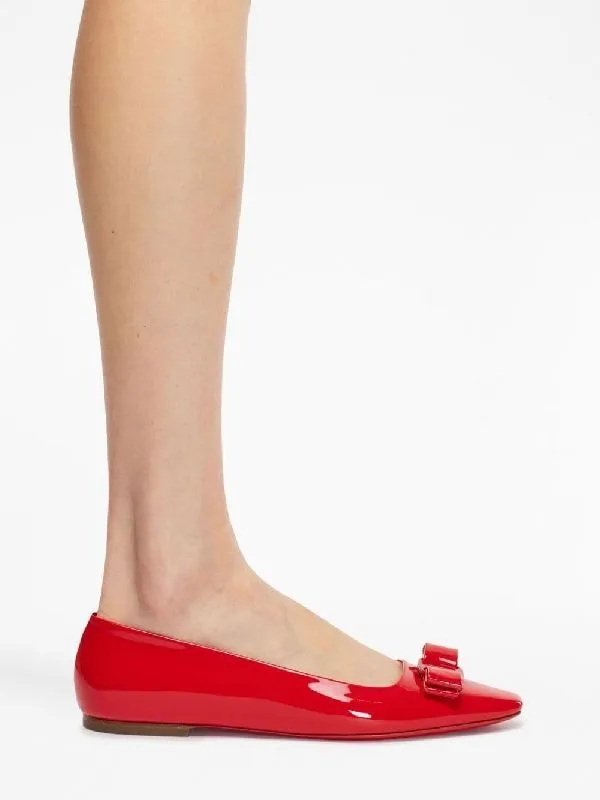 Pointed Flat Shoes