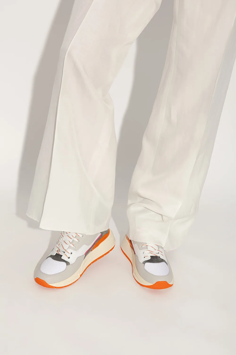 Cosma Low-Top Sneakers