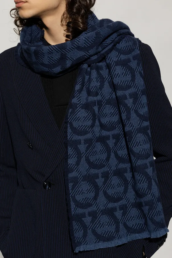 Logo Scarf