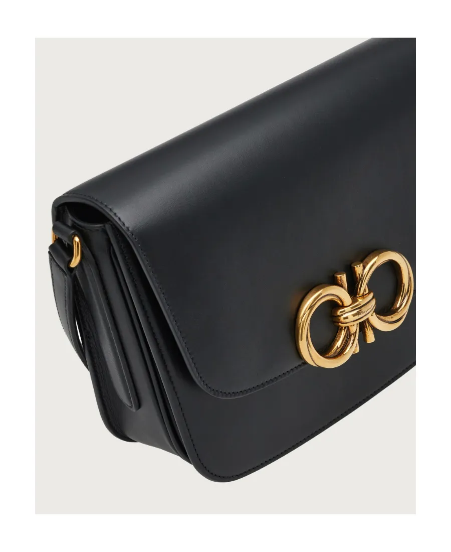 Trapezio Shoulder Bag