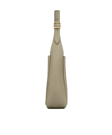 Le 5 à 7 Logo Plaque Shoulder Bag