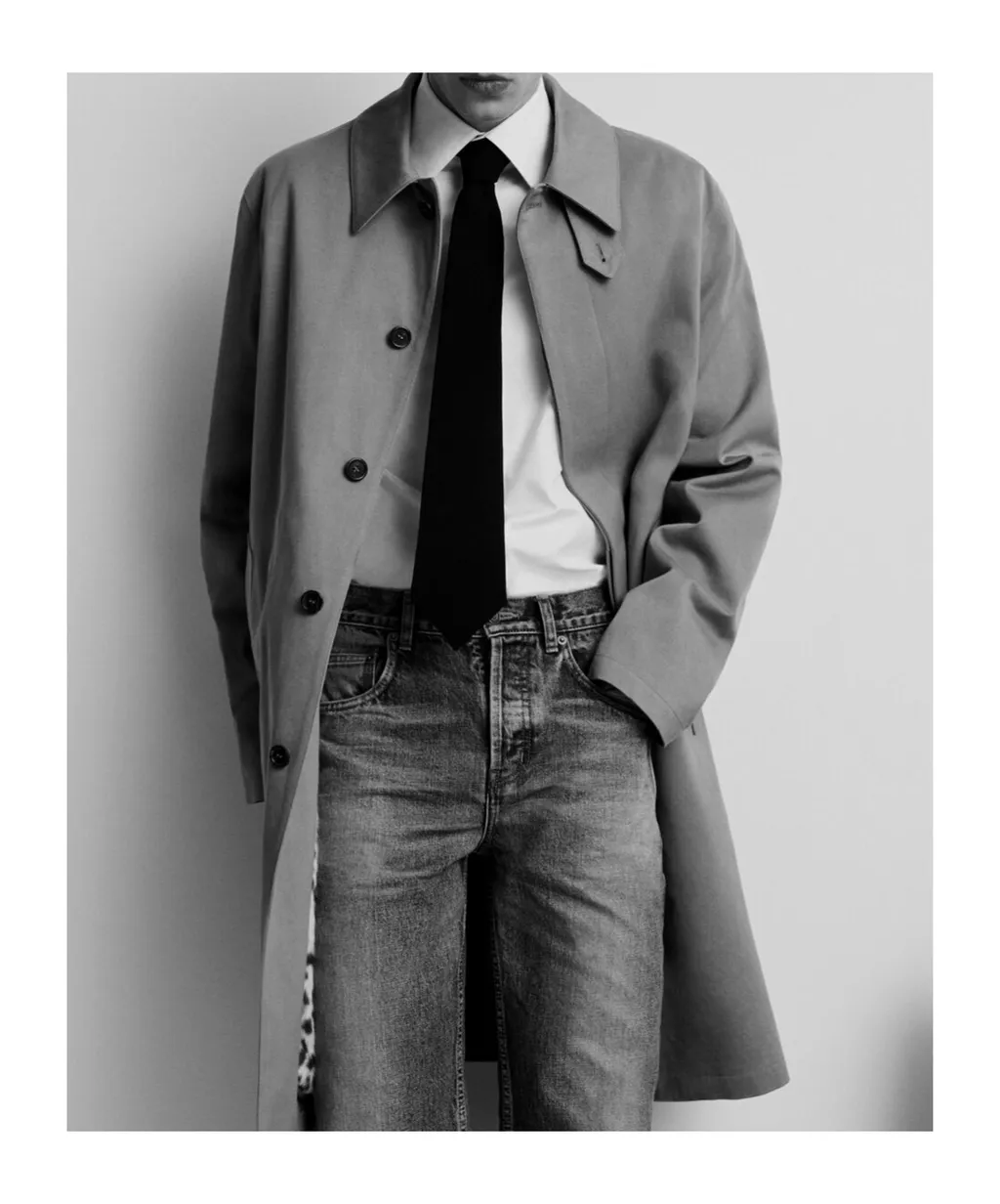 Knee-Length Long-Sleeved Mackintosh Coat