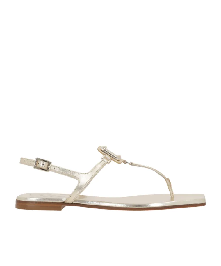 Square-Headed Flat Sandals