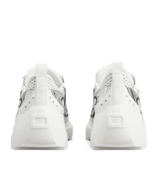 Viv' On The Run Sneakers