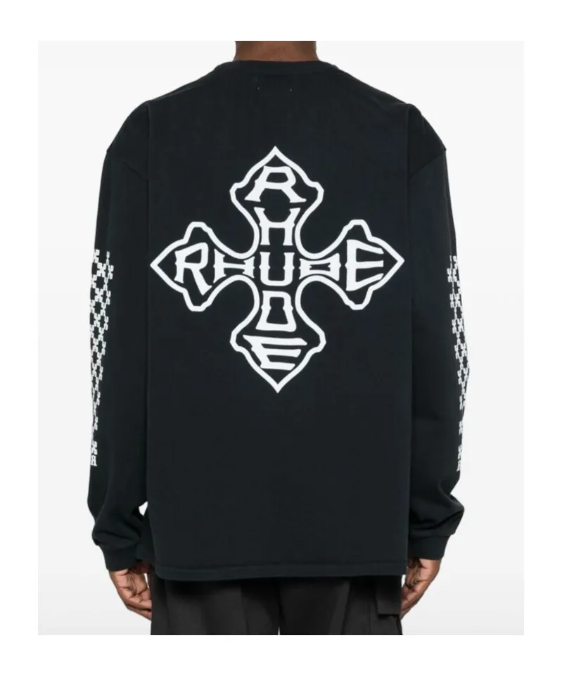 Long-Sleeved T-Shirt