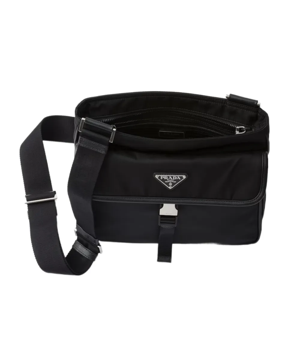 Logo Plaque Buckle-Fastened Shoulder Bag