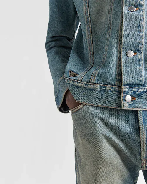 Enamelled Tag Detailed Denim Jacket