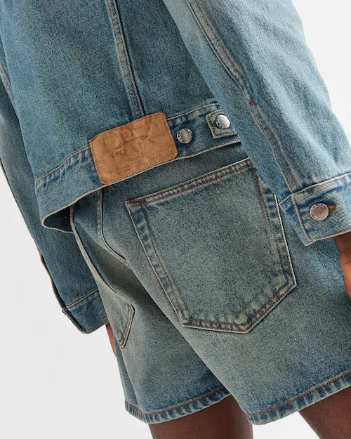 Enamelled Tag Detailed Denim Jacket